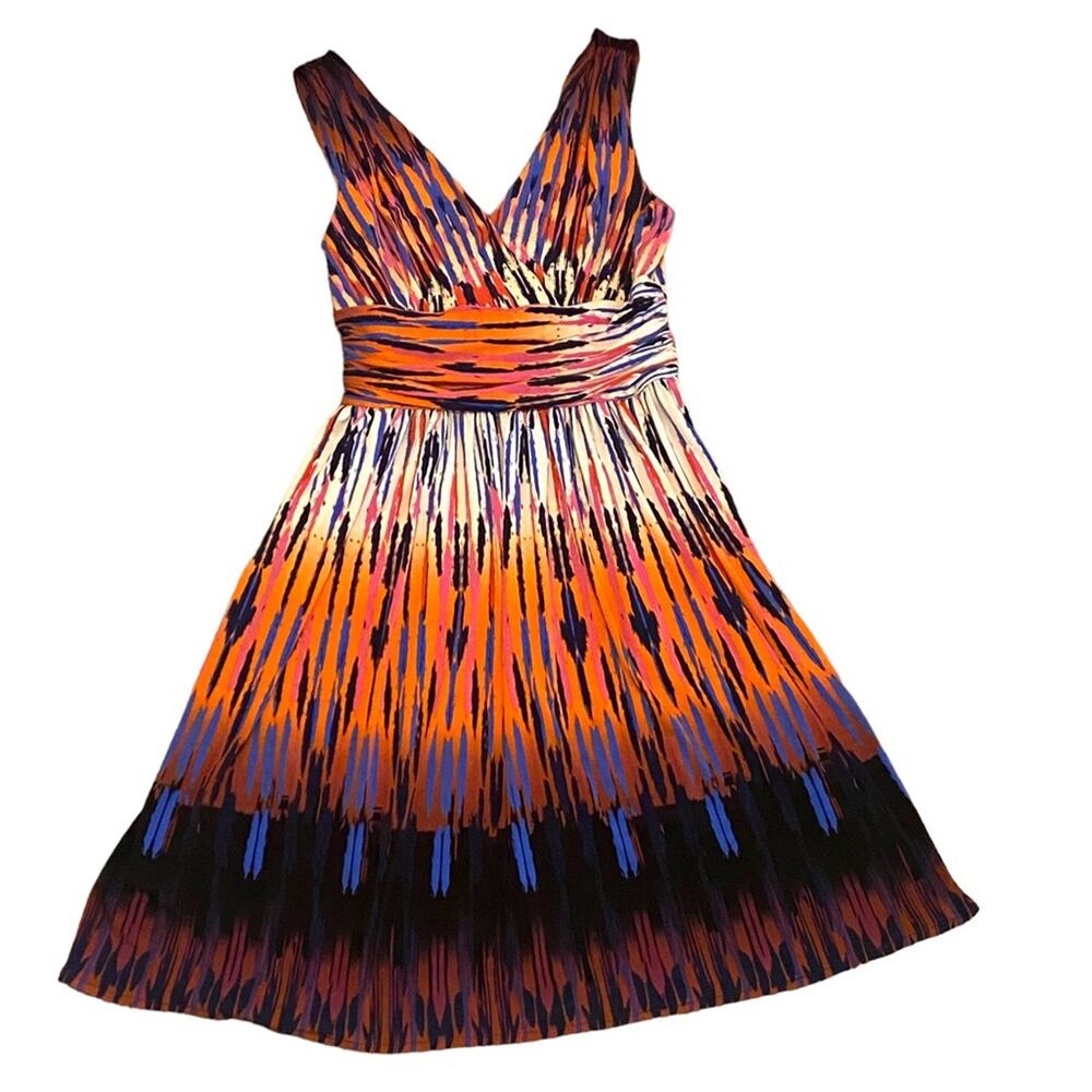 Donna Morgan Size 6 Multicolored Cocktail Sleeveless dress V-Neck and Back Cut